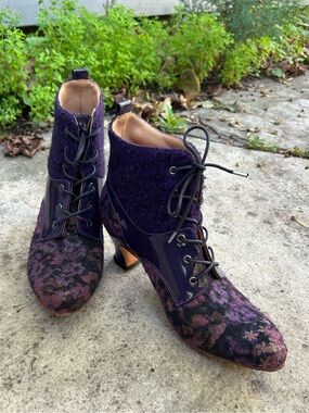 John Fluevog Wonder Iguazu Harness Lace Up Ankle Boots, size 7.5